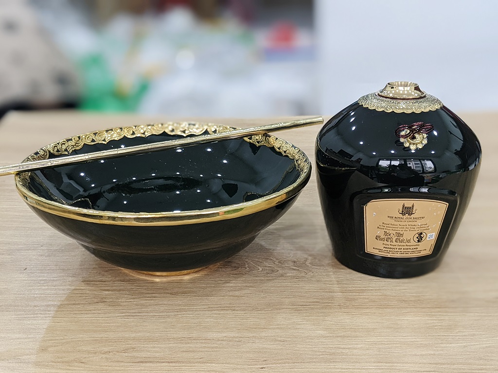 Điếu bát Chivas 21 đen rêu Bát Tràng 2